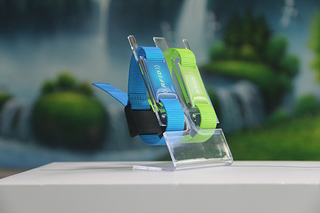 IC腕帶芯片應用于服裝標簽 IC腕帶芯片應用于服裝標簽