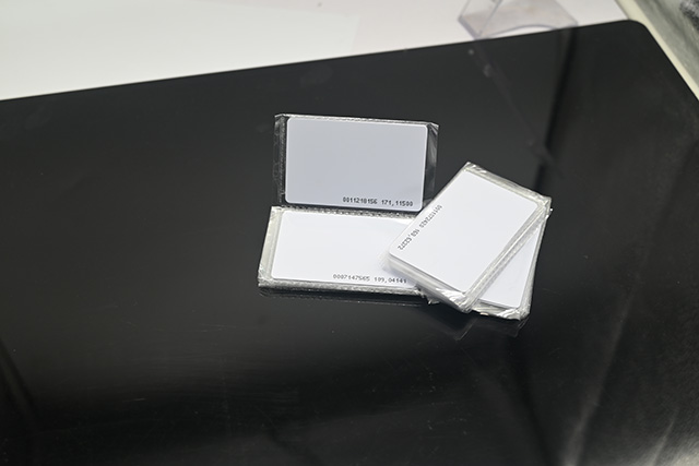 如何利用美發(fā)會(huì)員卡來(lái)留住顧客呢？