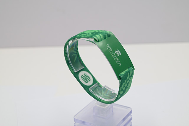 中國黑河市與俄羅斯布市實(shí)行公共自行車租賃“一卡通” 中國黑河市與俄羅斯布市實(shí)行公共自行車租賃“一卡通”