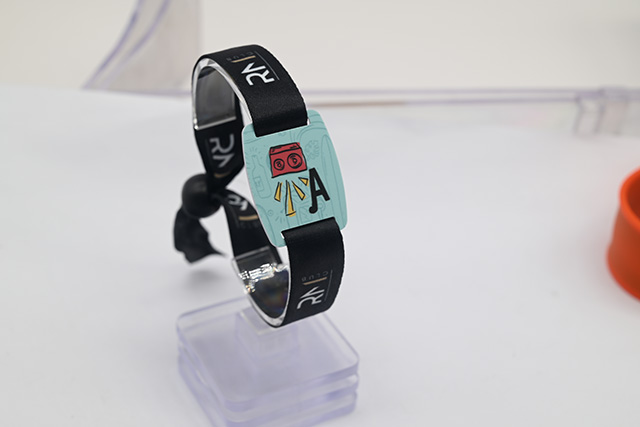 銀行滴膠卡升級在即,國產芯片及滴膠卡生產制作廠家都準備好了嗎? 銀行滴膠卡升級在即,國產芯片及滴膠卡生產制作廠家都準備好了嗎?