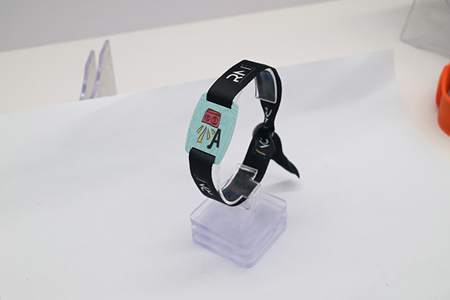 暑假推行充電一卡通 大大節(jié)省了等待時(shí)間